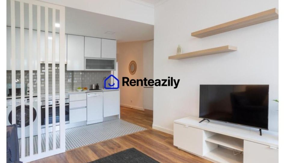 Apartamento de alquiler en Calle de Alburquerque, Trafalgar - Imagen 3