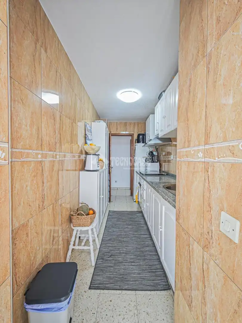 Cocina de Ático en venta en Arona