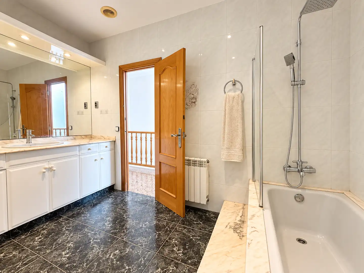 Semi-detached house with terrace for sale in Marianao, imagen 44
