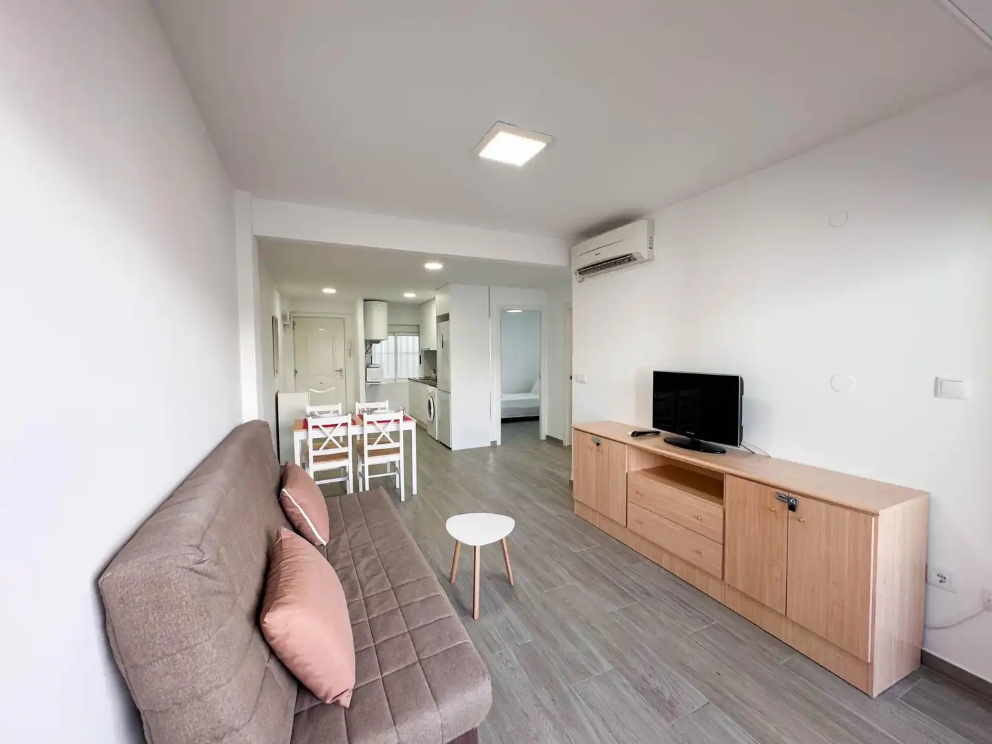 Living room of Flat for rent in Torrevieja  with Air Conditioner, Terrace and Furnished