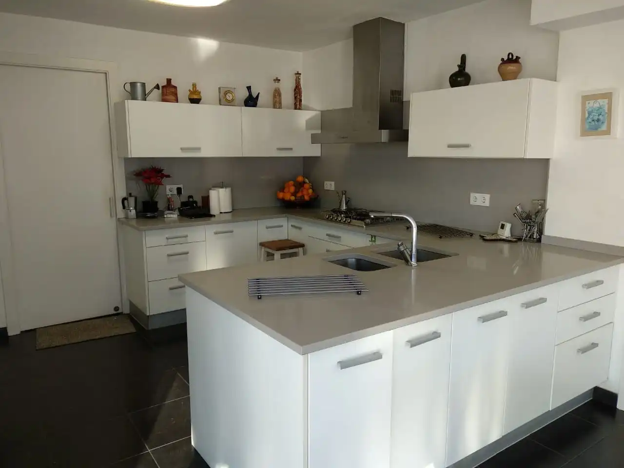 Cocina de Piso en venta en El Port de la Selva con Calefacción, Terraza y Trastero