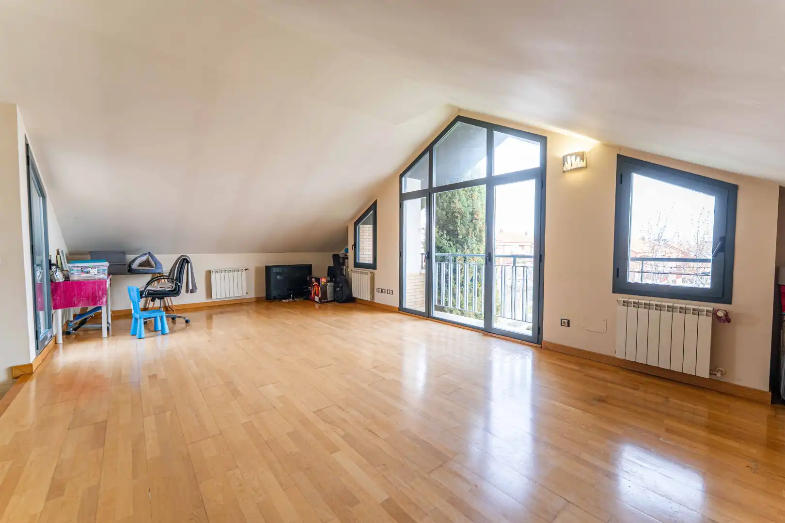 Living room of Detached homes for sale in Arroyomolinos (Madrid)  with Air Conditioner, Heating and Private garden