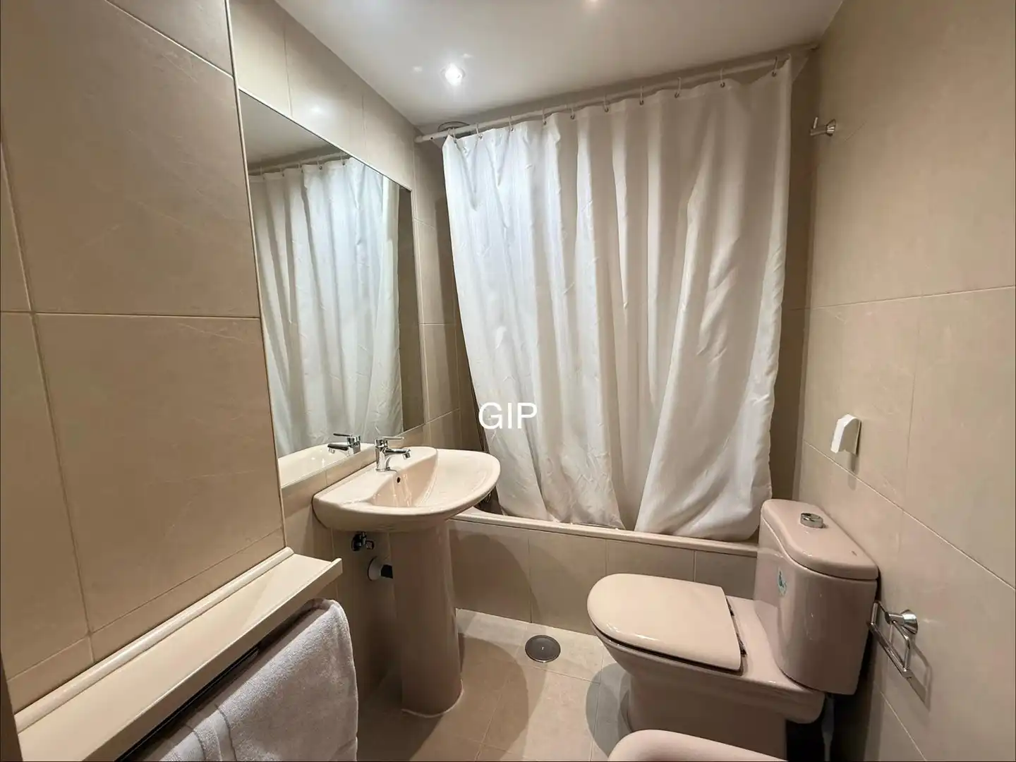 Apartament de lloguer a Calle de Samaniego, 12, Rejas
