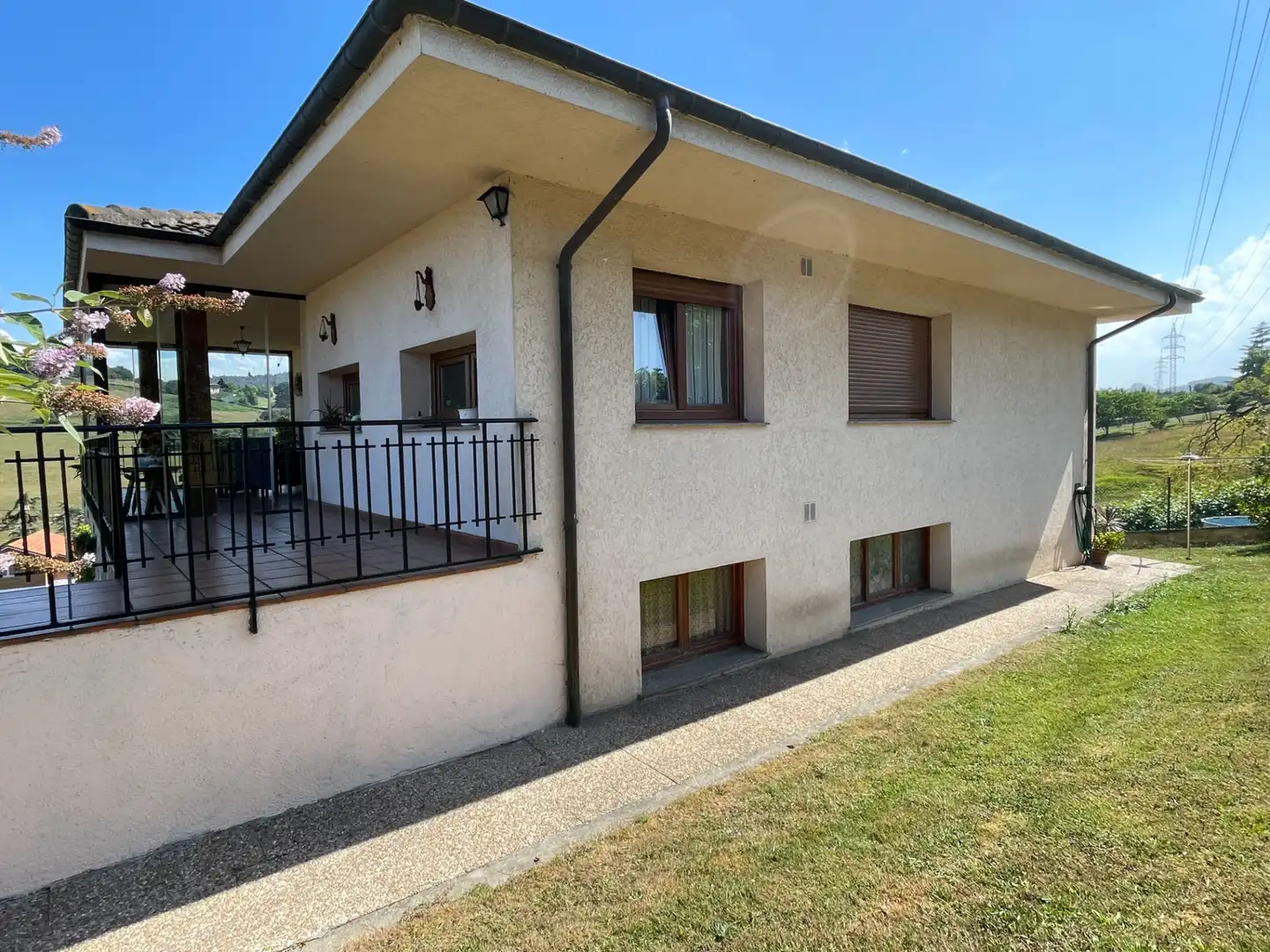 Vista exterior de Casa o chalet en venta en Gijón  con Calefacción, Jardín privado y Terraza