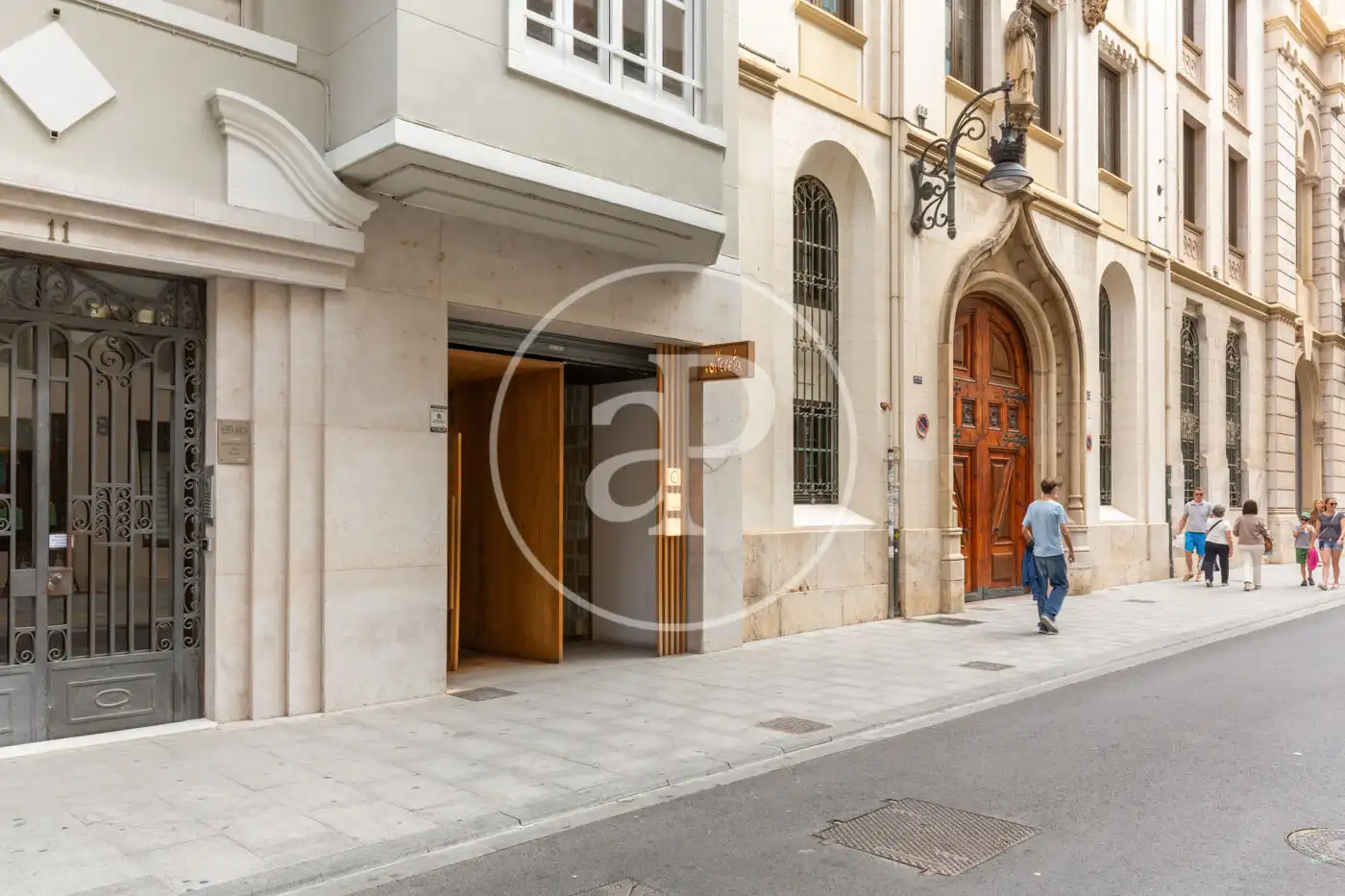Exterior view of Flat for sale in Valencia  with Air Conditioner and Heating