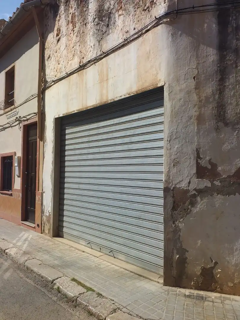 Vista exterior de Casa adosada en venda en Moncada amb Terrassa, Traster i Balcó