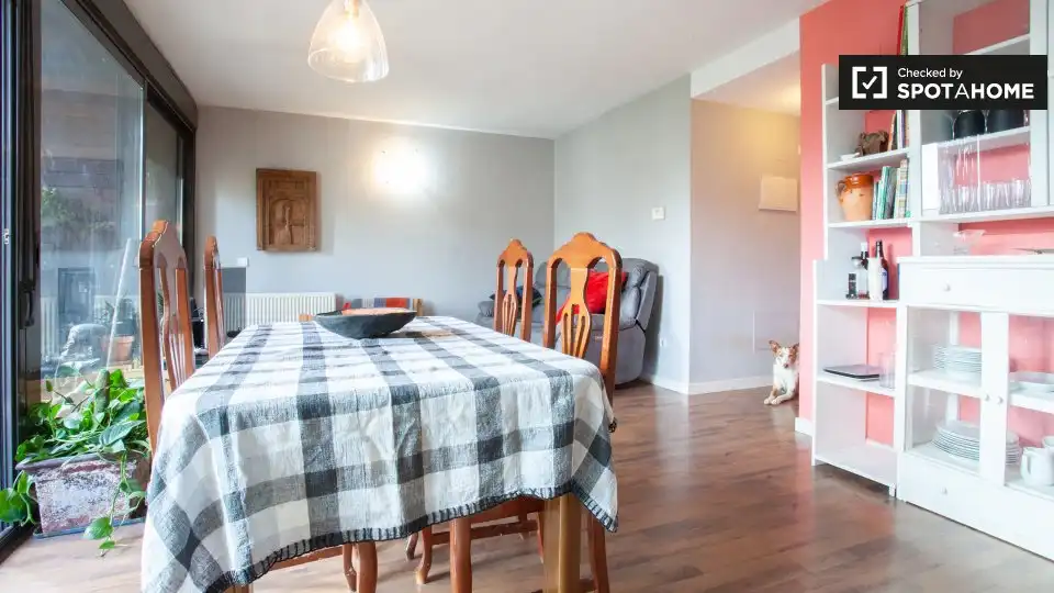 Room in Cuatro vientos