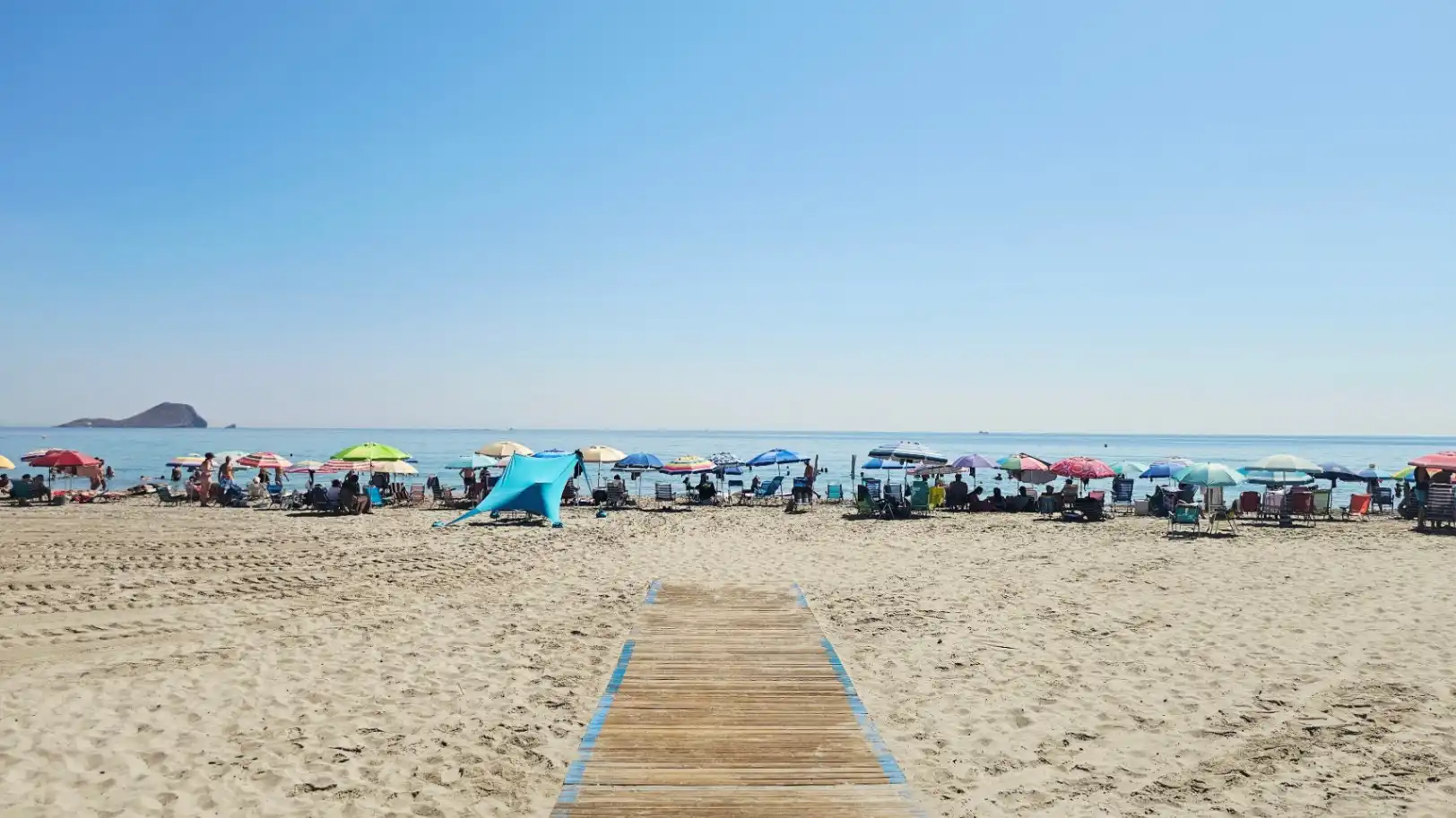 Vista exterior de Estudi en venda en La Manga del Mar Menor amb Aire condicionat, Calefacció i Terrassa