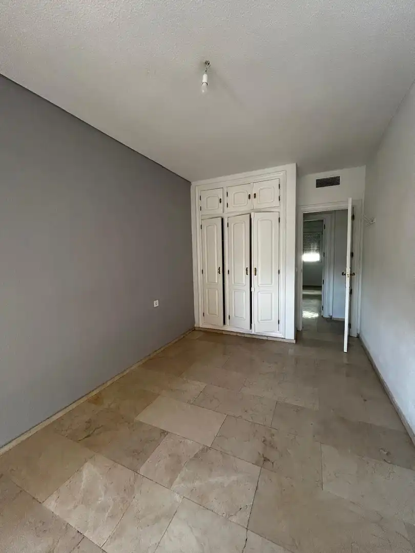 Habitación de Piso de alquiler en Córdoba con Aire acondicionado, Jardín privado y Piscina comunitaria