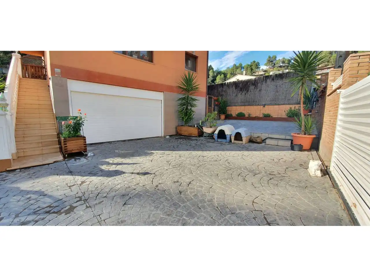 Vista exterior de Casa o chalet en venta en Castellgalí con Calefacción, Jardín privado y Terraza