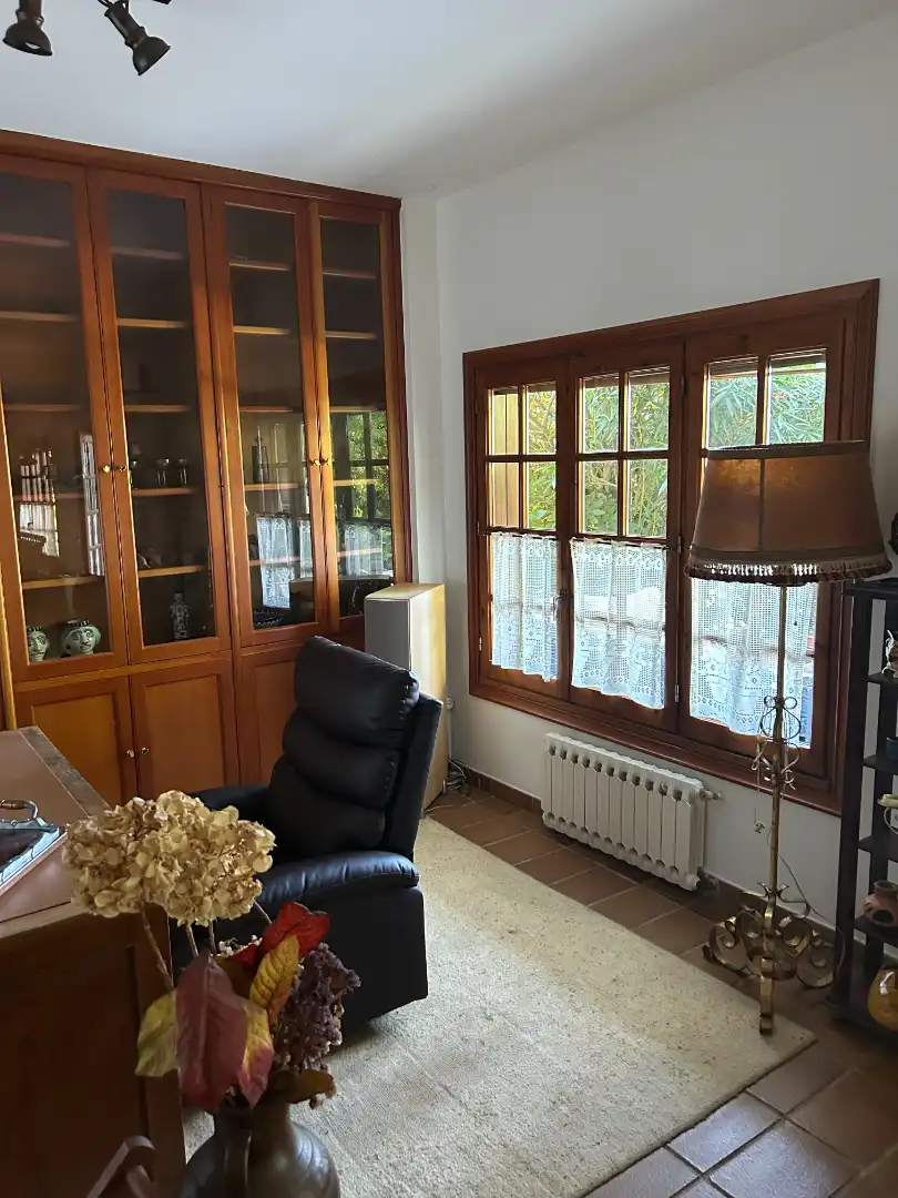 Sala de estar de Casa o chalet en venta en Vigo  con Calefacción, Jardín privado y Parquet