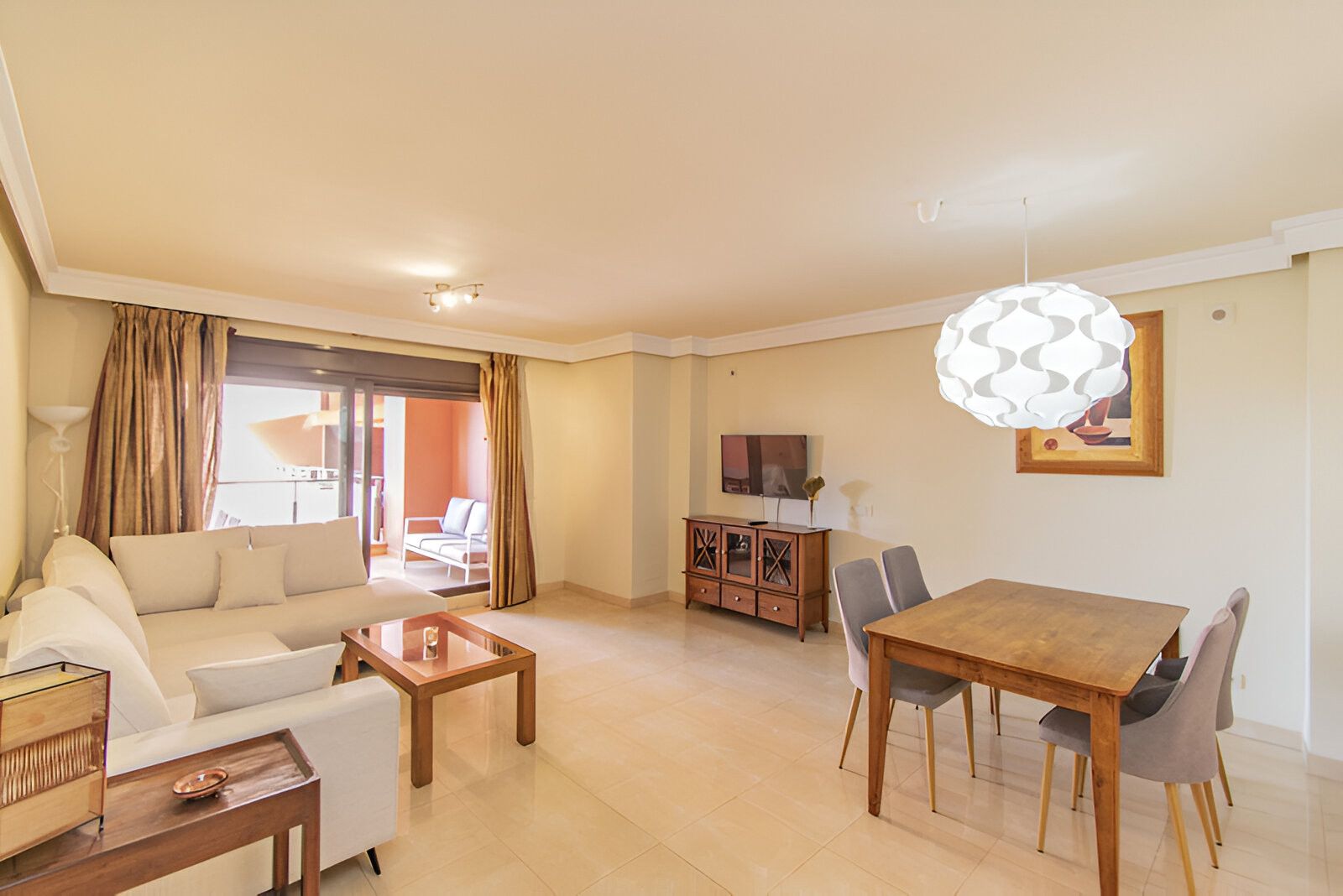 Living room of Apartment for sale in Estepona  with Air Conditioner, Terrace and Storage room