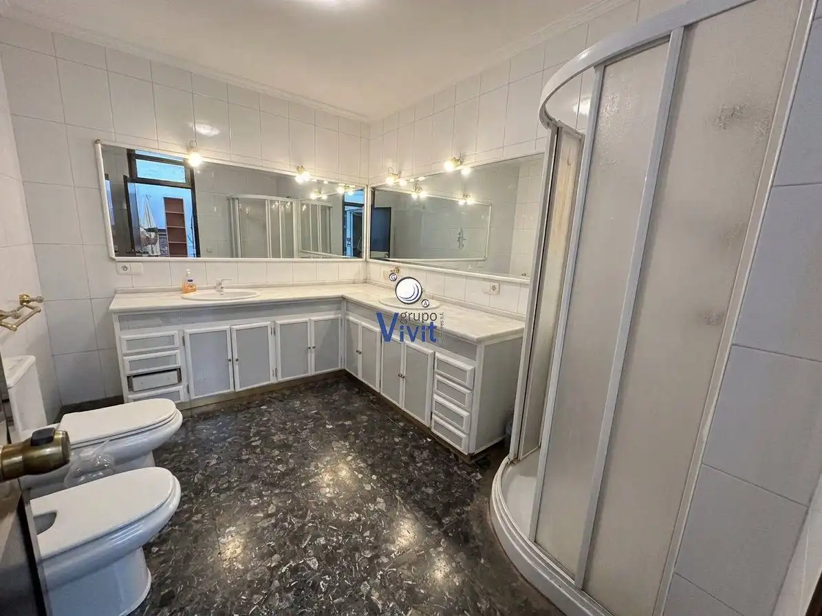 Baño de Casa o chalet en venta en Alcalá de Guadaira con Aire acondicionado, Trastero y Balcón