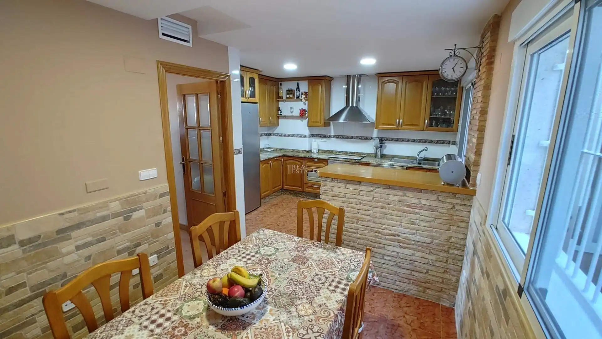 Detached homes for sale in C. Virgilio, Garres y Lages