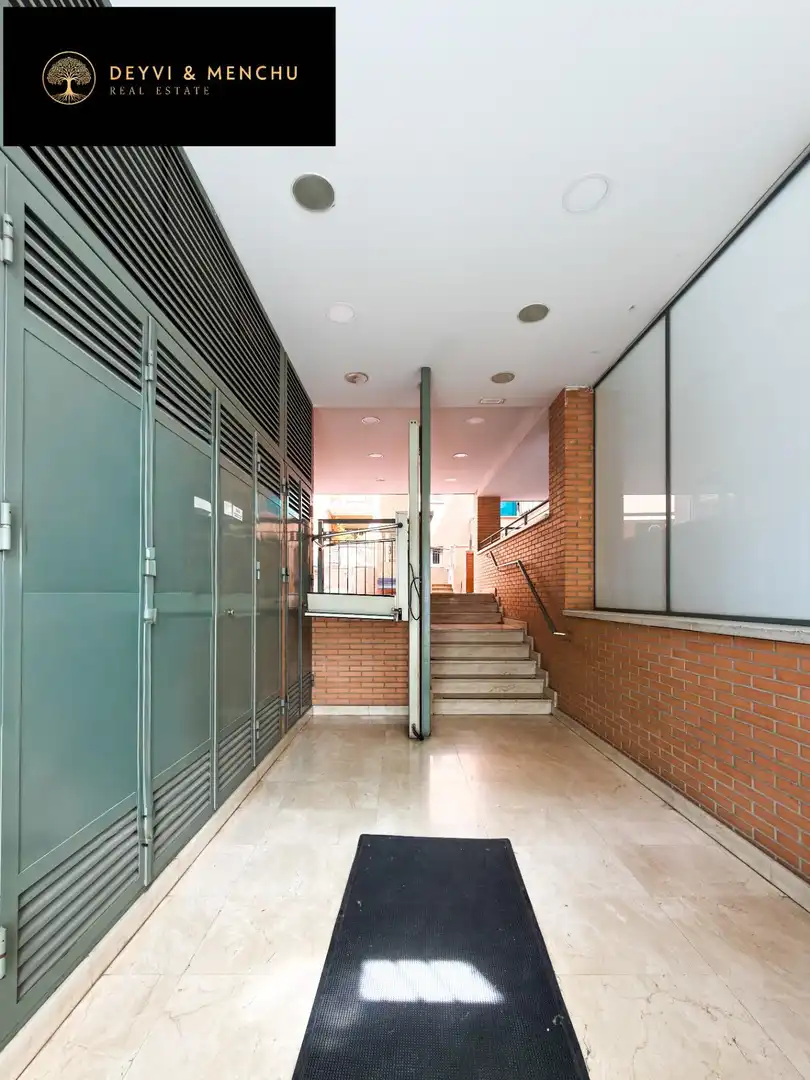 Flat for sale in Madrid  with Air Conditioner, Heating and Storage room