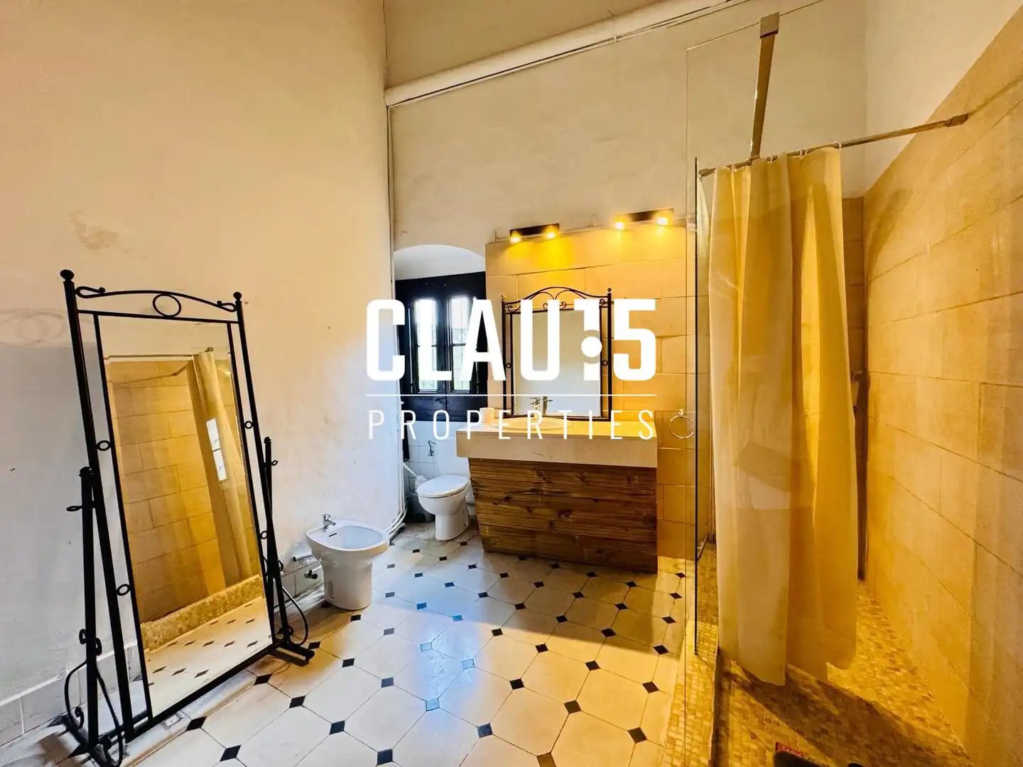Baño de Finca rústica en venta en Pineda de Mar con Jardín privado, Terraza y Amueblado