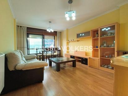 Living room of Flat for sale in Poio  with Swimming Pool