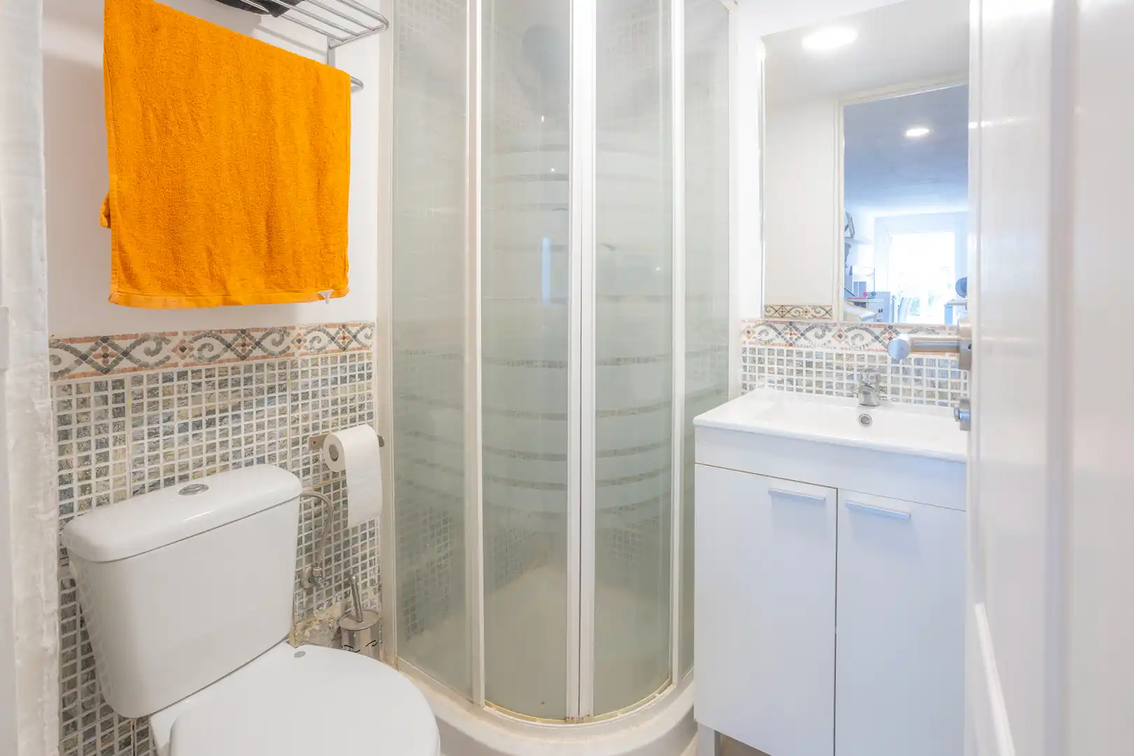 Baño de Casa o chalet en venta en Casarrubios del Monte con Aire acondicionado, Calefacción y Jardín privado