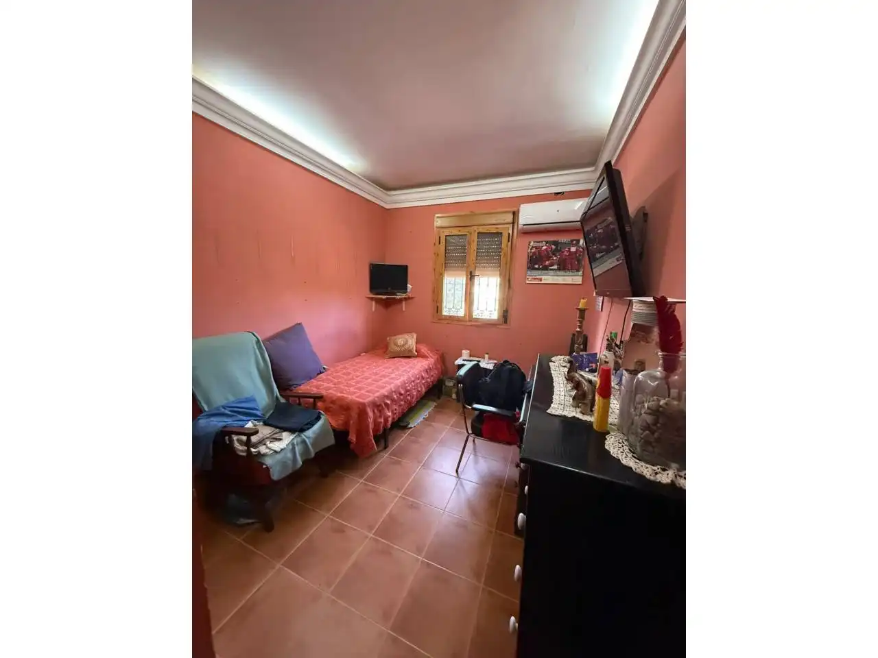 Dormitori de Casa o xalet en venda en La Rinconada amb Aire condicionat, Jardí privat i Terrassa