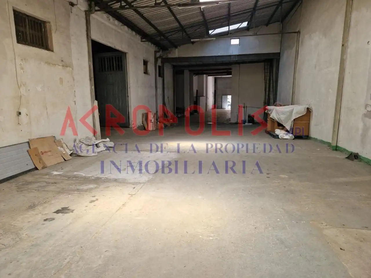Business premises for sale in Avenida León 15, imagen 4