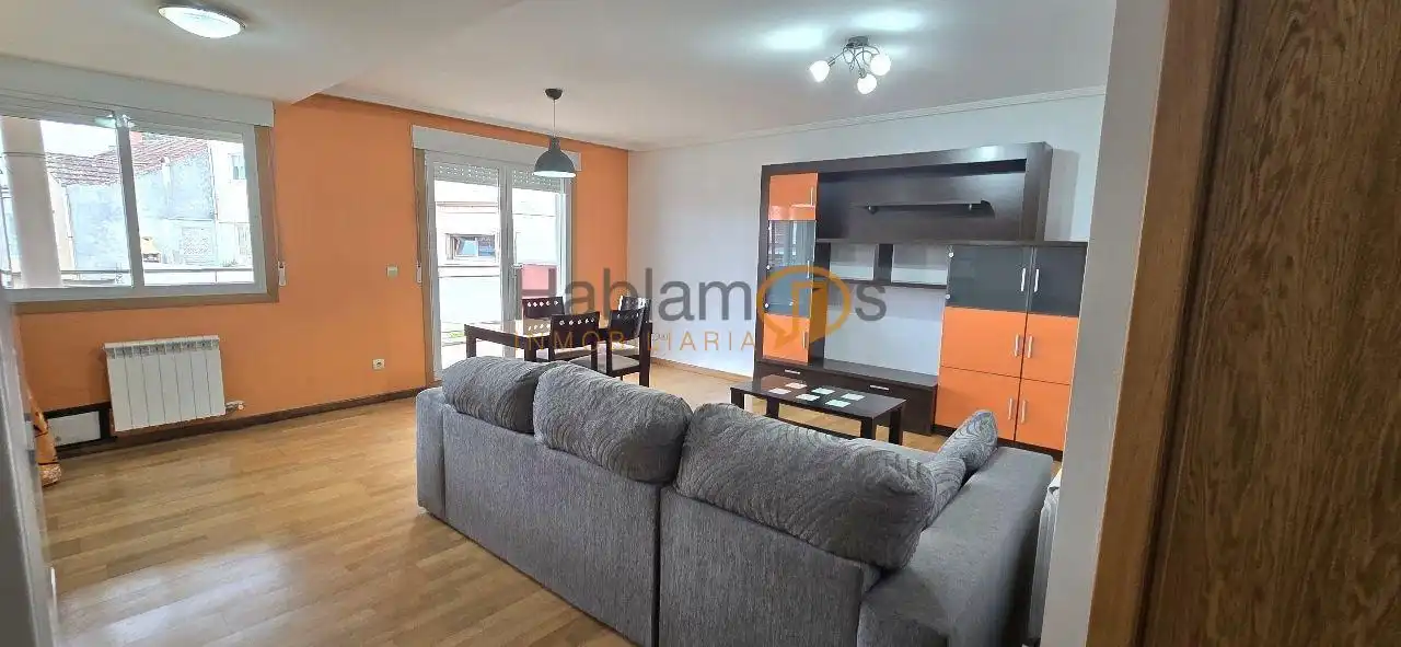 Sala de estar de Piso en venta en Vilagarcía de Arousa con Calefacción, Terraza y Trastero