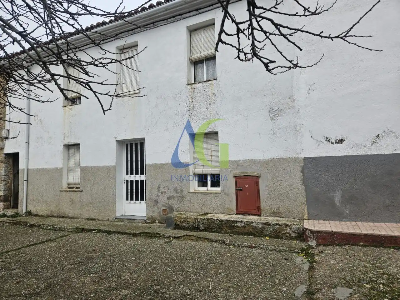 Vista exterior de Casa o chalet en venta en Cistierna con Jardín privado, Parquet y Terraza