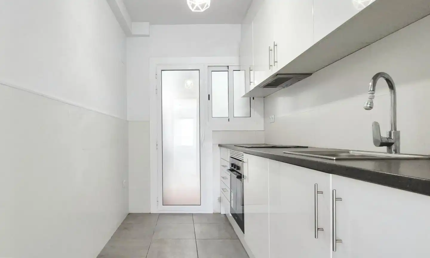 Kitchen of Flat for sale in Terrassa  with Parquet flooring and Alarm