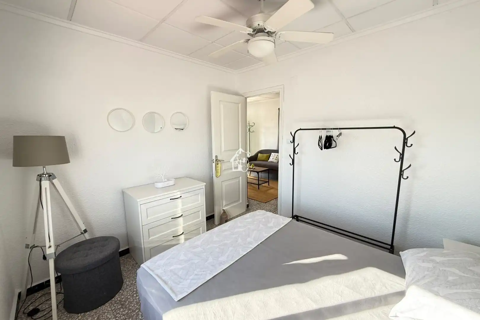 Apartamento con terraza en alquiler en El Raso, imagen 17