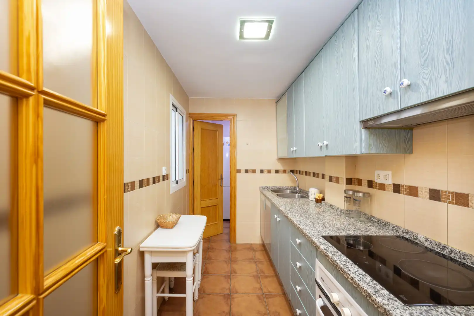 Appartamento con ascensore in affitto a Calle Ruiseñor, imagen 5