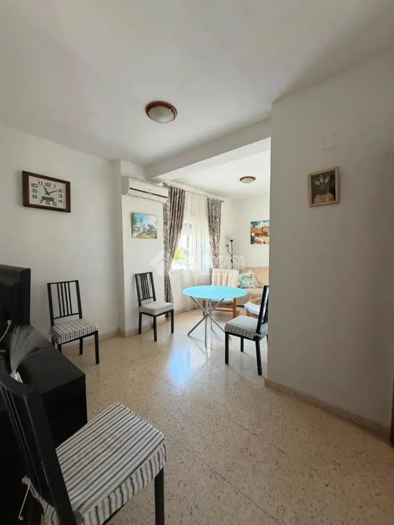 Flat for sale in Salesianos