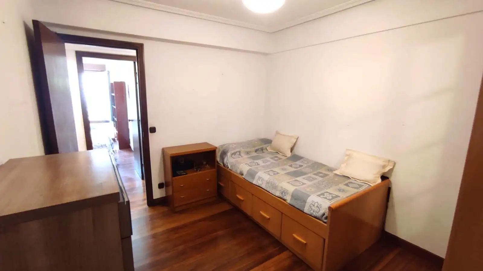 Bedroom of Flat for sale in Ermua  with Furnished and Balcony