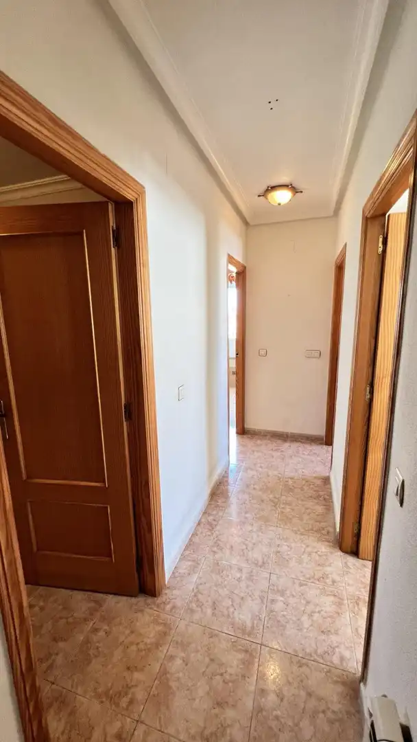 Casa adosada en venda en Torrevieja amb Calefacció, Jardí privat i Moblat