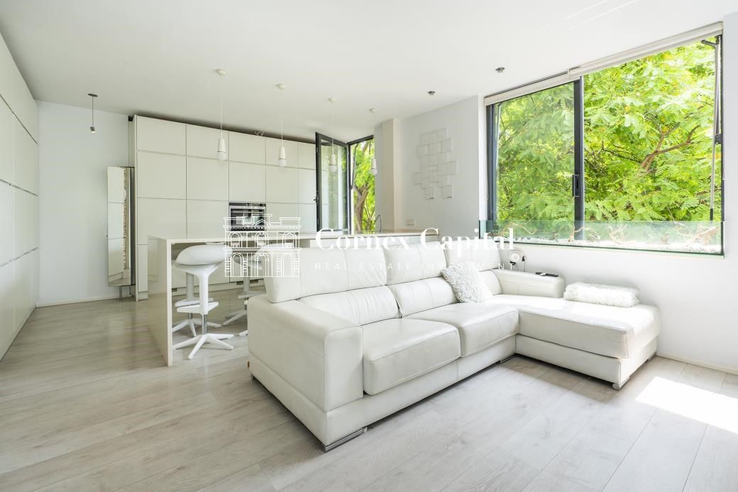 Living room of Flat for sale in  Barcelona Capital