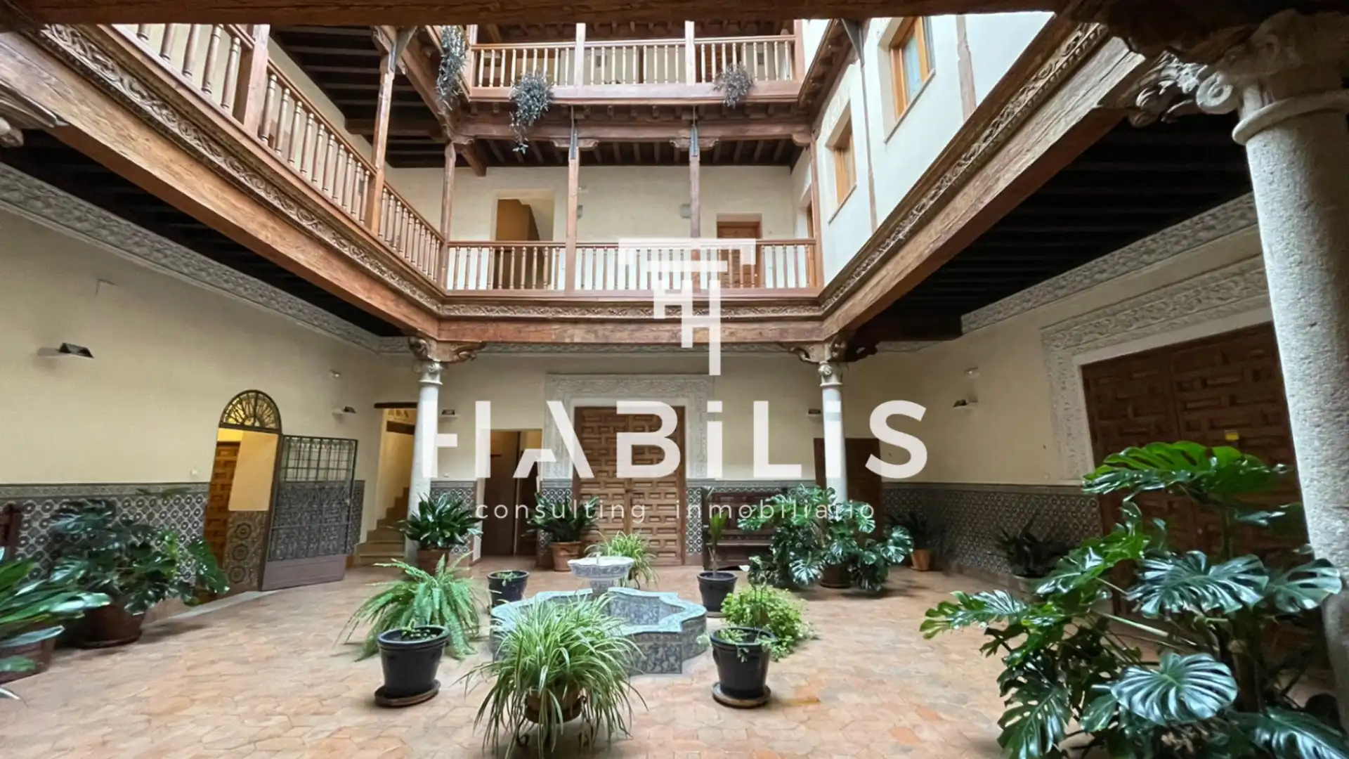 Vista exterior de Piso de alquiler en  Toledo Capital con Aire acondicionado, Calefacción y Amueblado