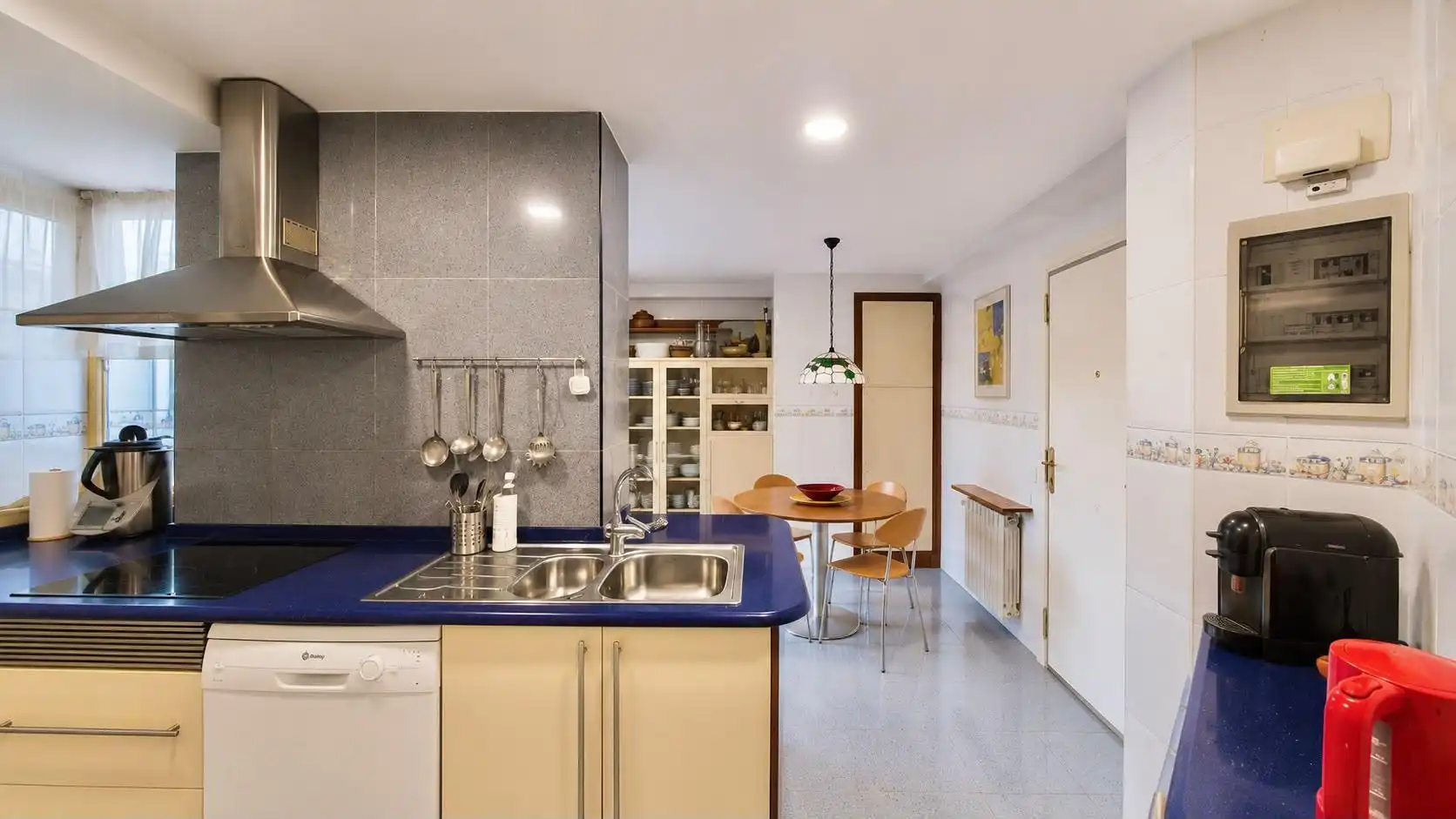 Cocina de Apartamento en venta en Madrid con Aire acondicionado, Calefacción y Parquet