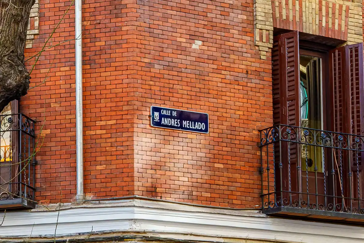 Außenansicht von Wohnung zum Verkauf in Madrid mit Heizung, Terrasse und Ofen