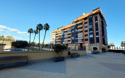 Vista exterior de Pis en venda en San Vicente del Raspeig / Sant Vicent del Raspeig amb Aire condicionat, Calefacció i Terrassa