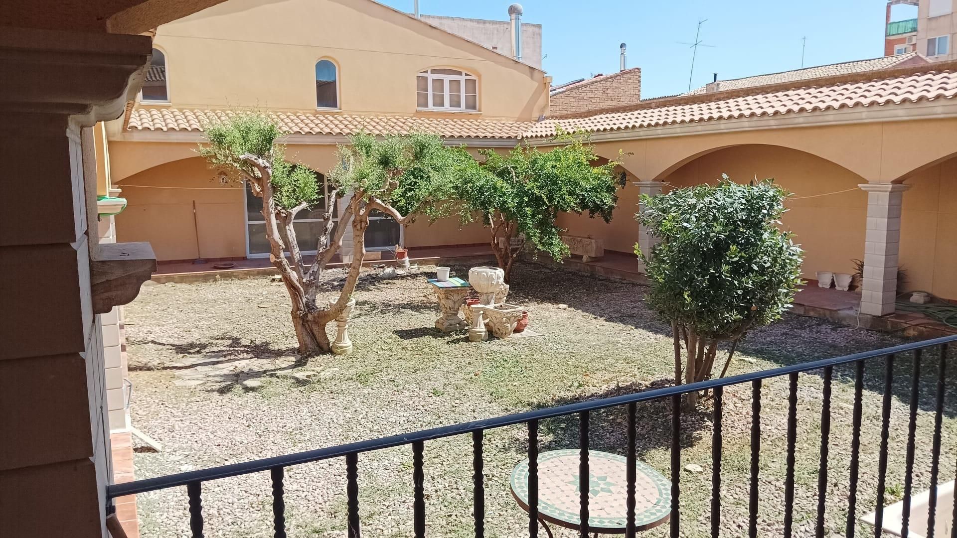 Jardí de Casa o xalet de lloguer en Villanueva de Gállego amb Calefacció