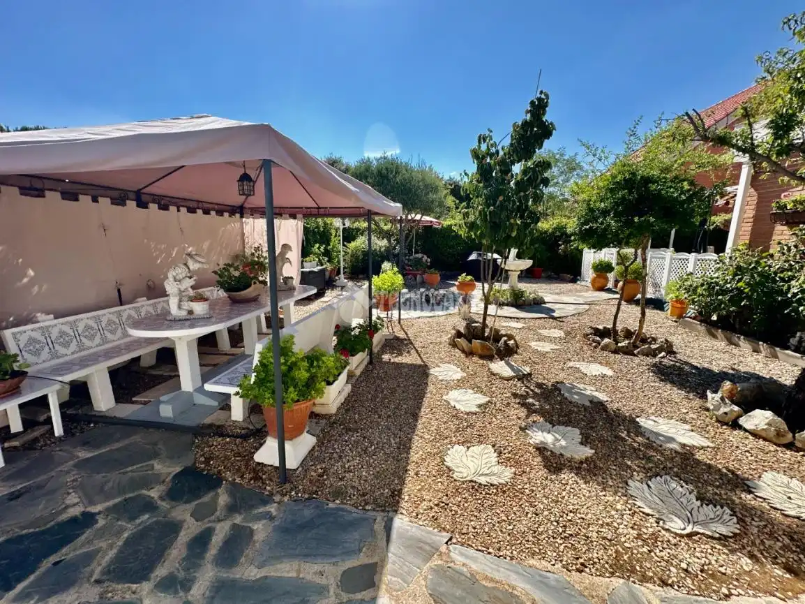 Terrassa de Casa o xalet en venda en Pioz amb Aire condicionat, Calefacció i Moblat