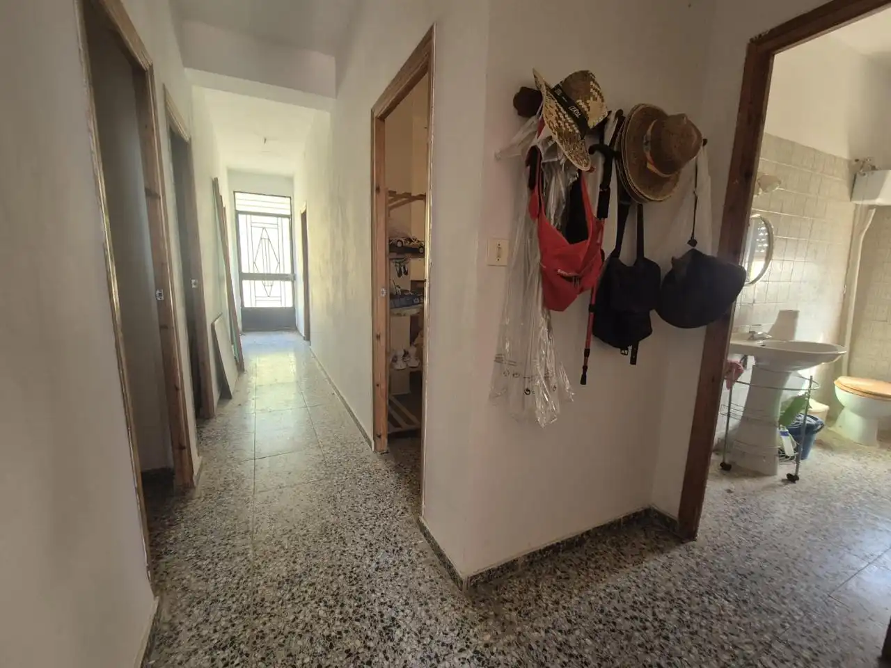 Country homes for sale in Onil