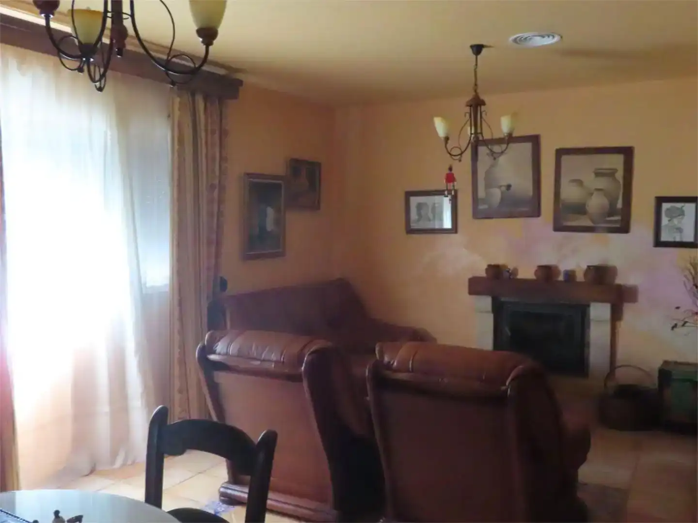 Sala d'estar de Finca rústica en venda en Villar del Rey amb Aire condicionat, Jardí privat i Traster