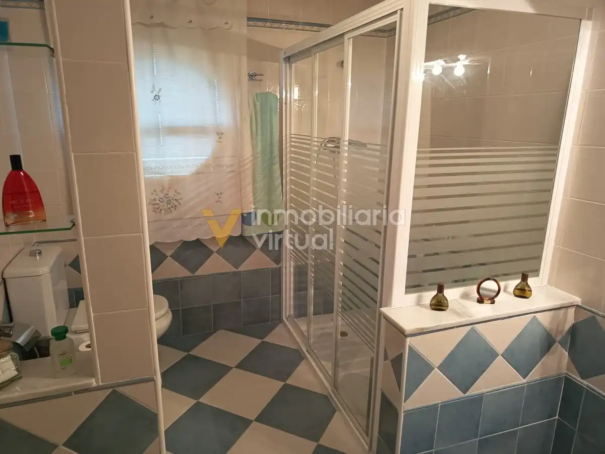 Baño de Casa o chalet en venta en Lucena con Piscina y Amueblado