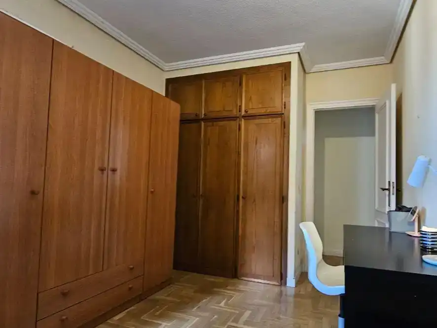 Bedroom of Flat for rent in  Pamplona / Iruña  with Parquet flooring, Storage room and Furnished