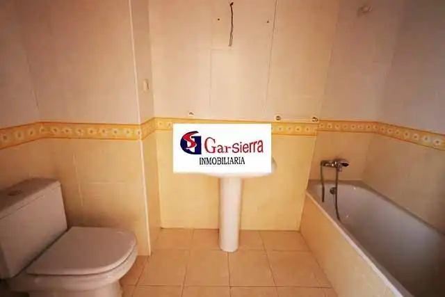 Baño de Piso en venta en Valdemoro con Calefacción, Trastero y Piscina comunitaria
