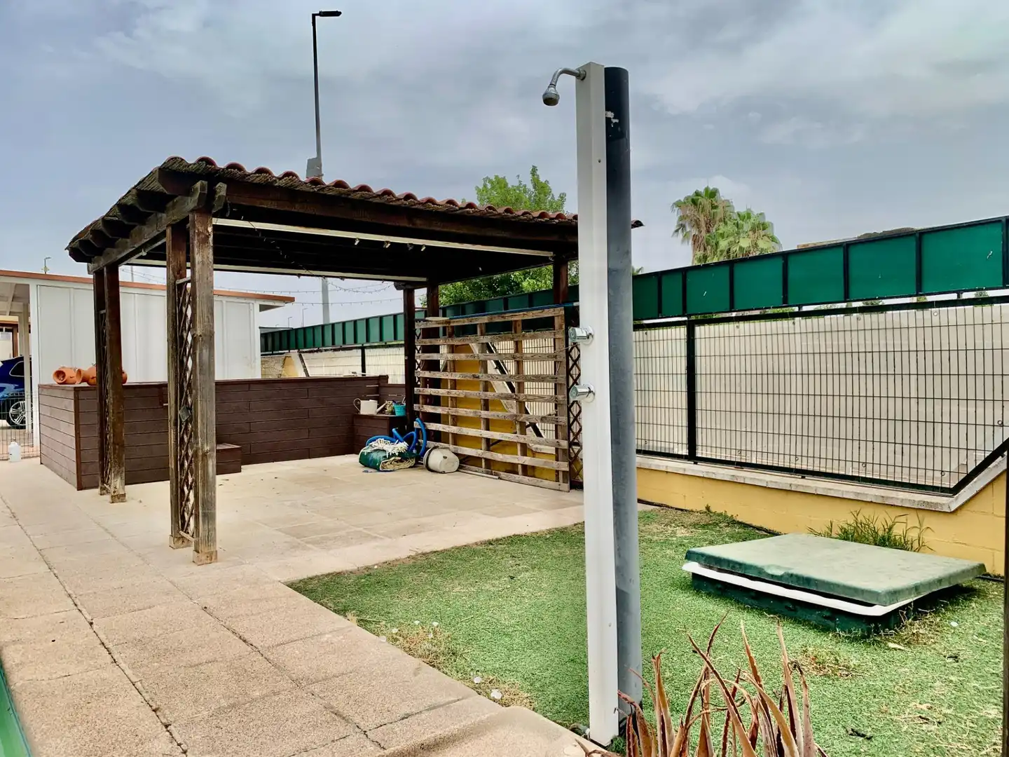 Parking de Casa o chalet en venta en Lora del Río con Aire acondicionado, Calefacción y Jardín privado