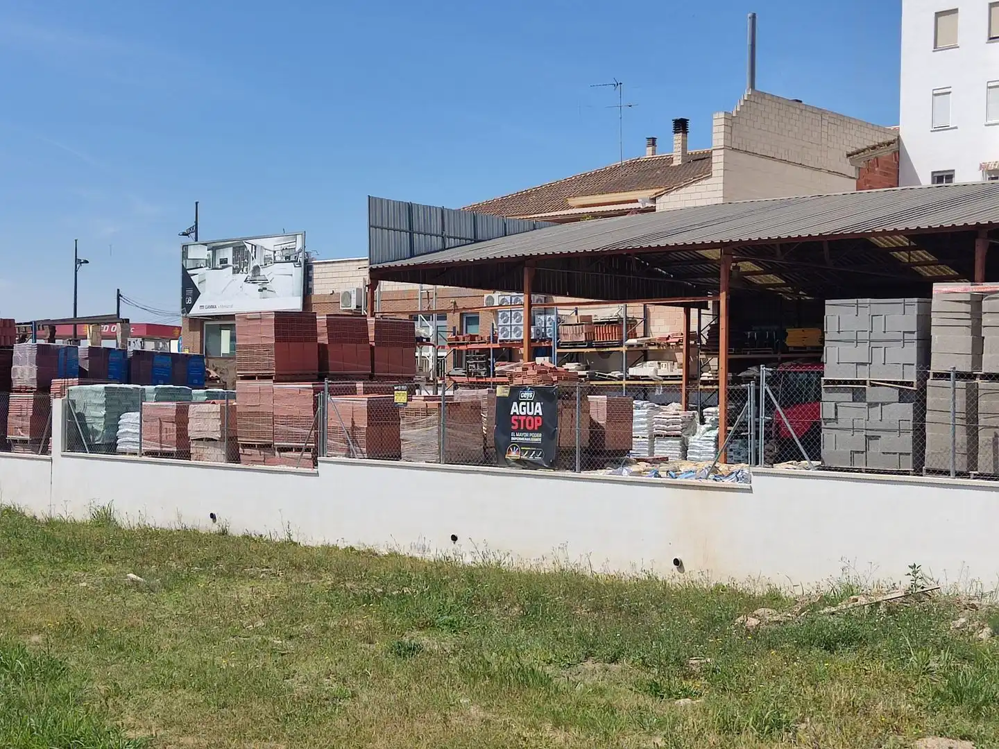Lands and plots for sale in Calle Poeta Llorente