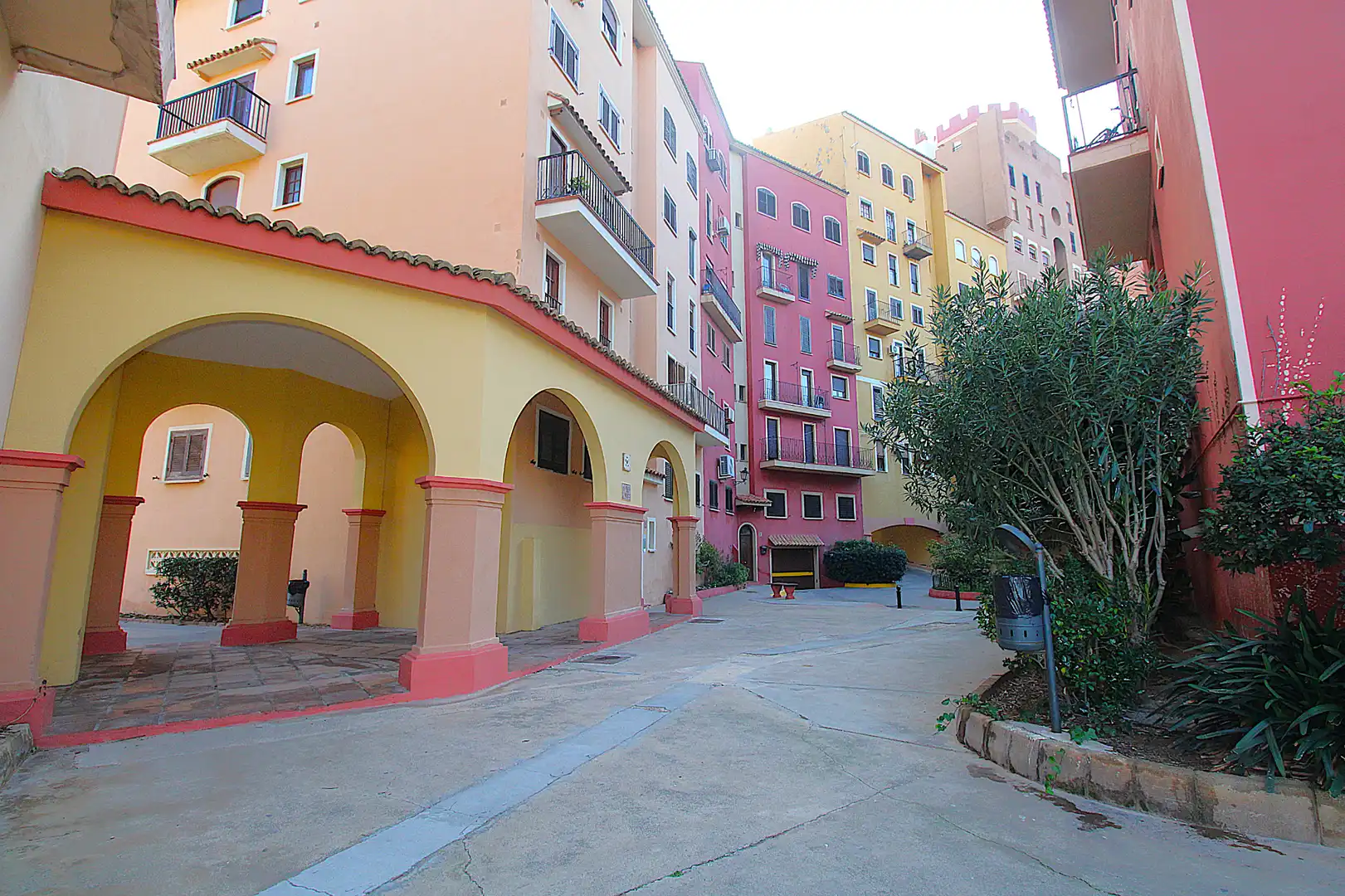 Vista exterior de Local en traspaso en Alboraya con Aire acondicionado, Terraza y Amueblado