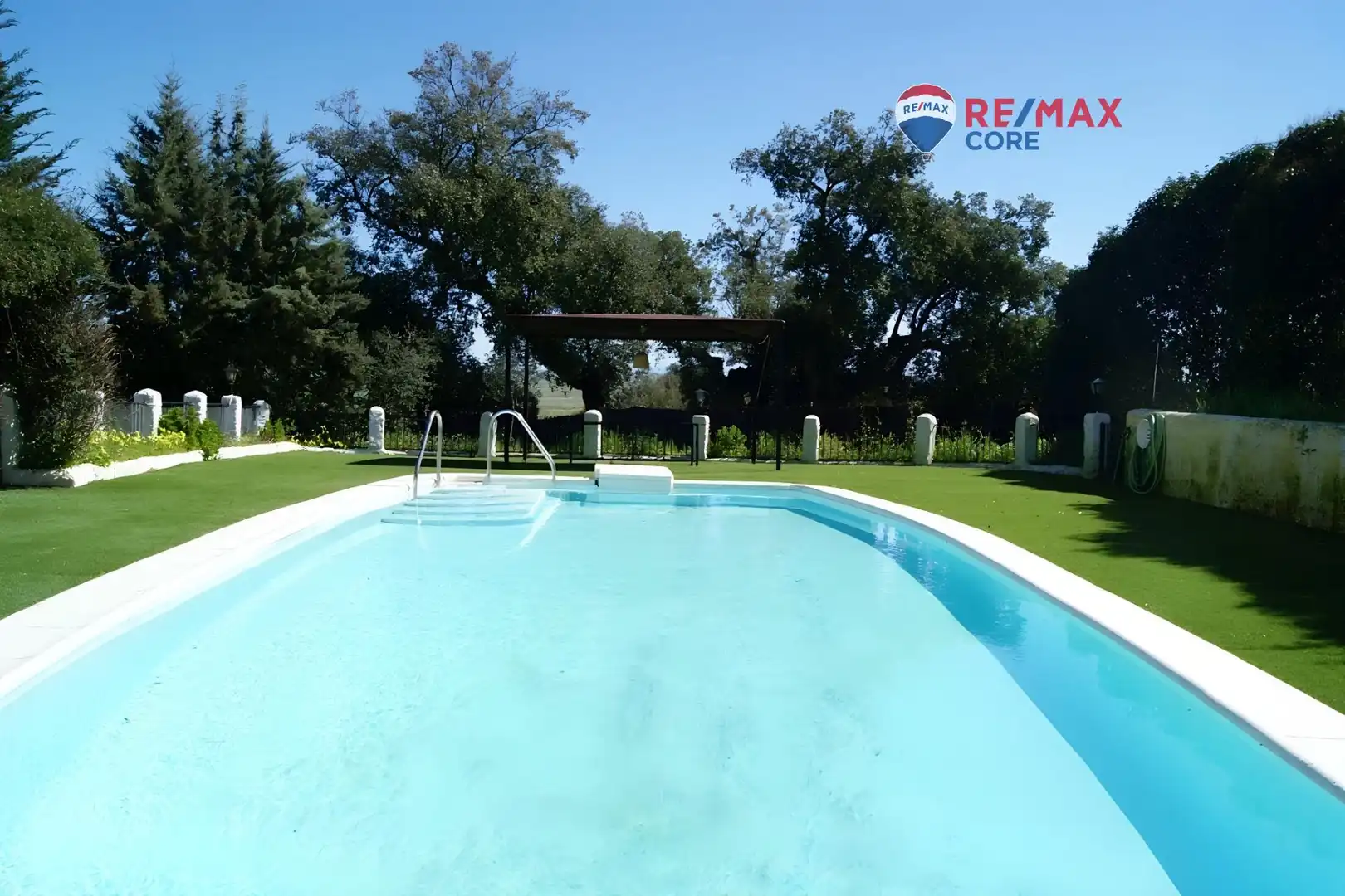 Piscina de Casa o chalet en venta en Sierra de Fuentes con Calefacción, Jardín privado y Terraza
