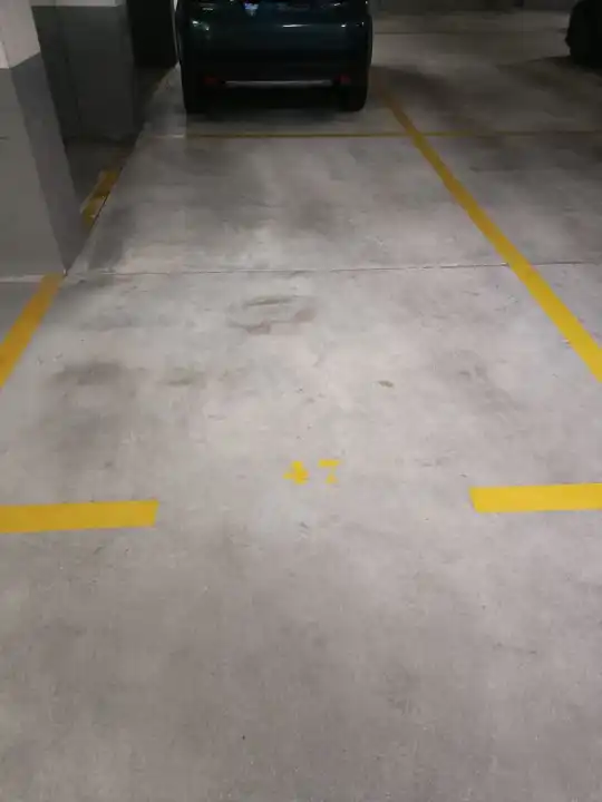Aparcament de Garatge de lloguer en Santiago de Compostela 
