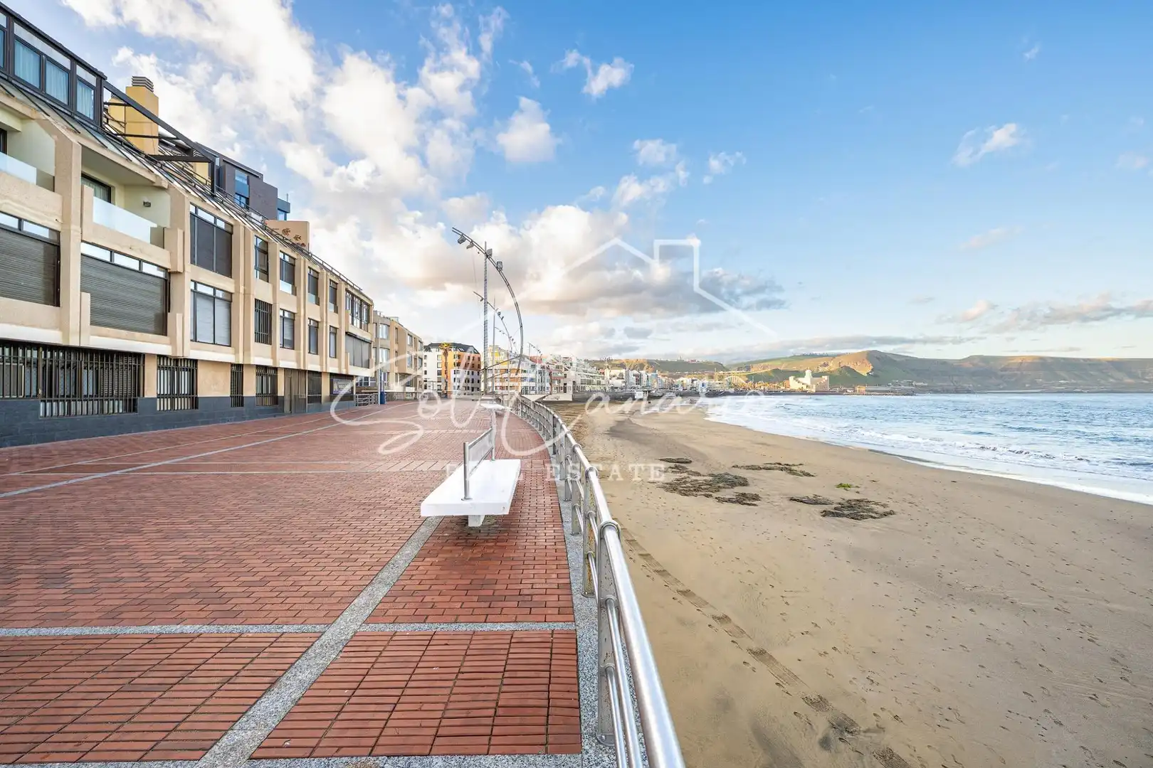 Exterior view of Flat for sale in Las Palmas de Gran Canaria  with Alarm